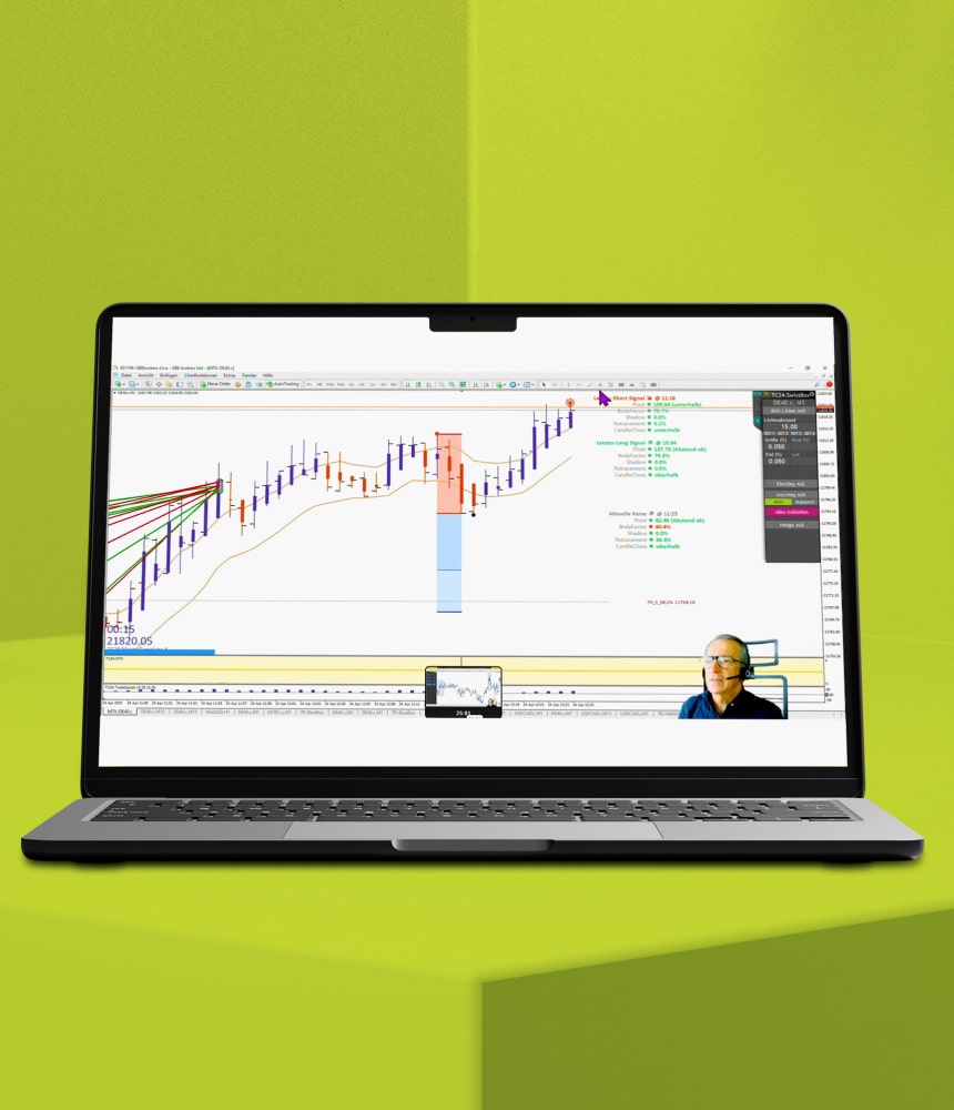 Laptop mit Daytrading-Chart und eingeblendetem Coach in einem Live-Trading-Webinar.